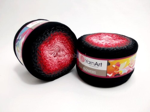 Motek włóczki YarnArt Flowers nr 282 z gradientem od jasnego różu, przez nasyconą czerwień, aż po głęboką czerń.