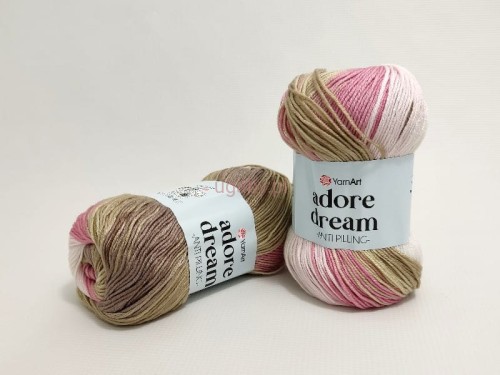 Włóczka akrylowa YarnArt Adore Dream kolor 1051 cieniowana anti-pilling różowo-beżowa.