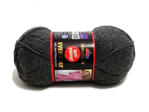 Ciemnoszara, kolor 70031, włóczka akrylowa Himalaya Everyday 70031 anti-pilling – motek na białym tle.