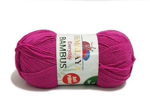 Włóczka Himalaya Everyday Bambus w intensywnym kolorze fuksji (numer 236-17) z widoczną etykietą Anti-Pilling.