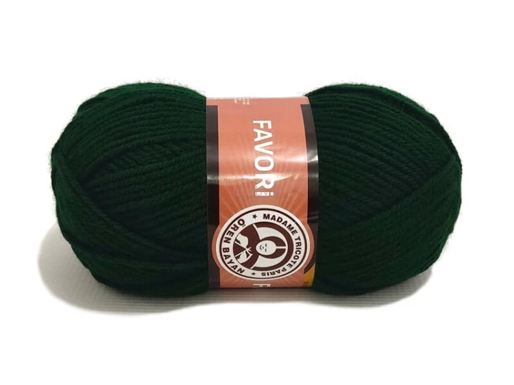 Motek akrylowej włóczki Madame Tricote Favori w nasyconym malachitowym kolorze o numerze 088.