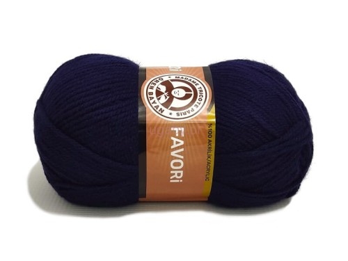 Motek akrylowej włóczki Madame Tricote Favori w ciemnym, granatowym kolorze o numerze 019.