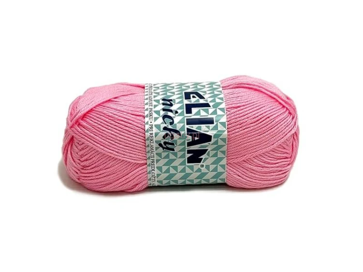 Motek włóczki Elian Nicky w kolorze różowym (numer 239), gładka i miękka włóczka akrylowa z połyskiem na ubranka dla dzieci i kocyki.