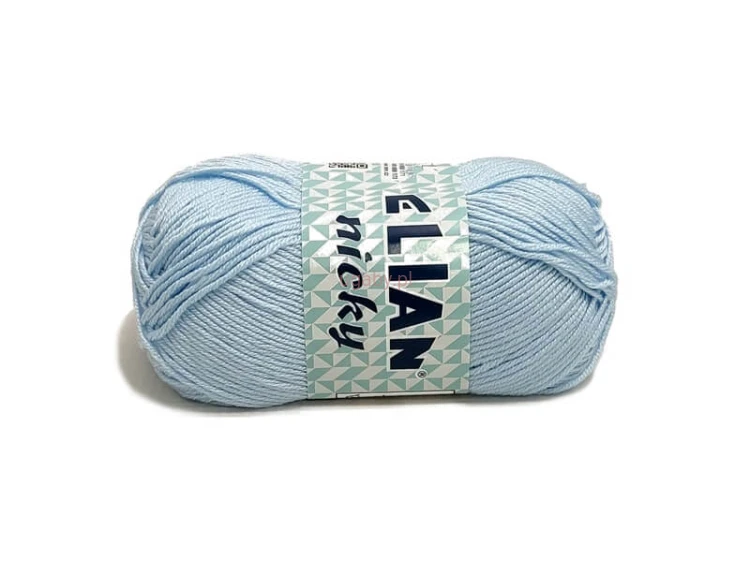 Motek włóczki Elian Nicky w kolorze jasnoniebieskim (numer 2586), gładka i delikatna włóczka akrylowa z połyskiem na ubranka niemowlęce.