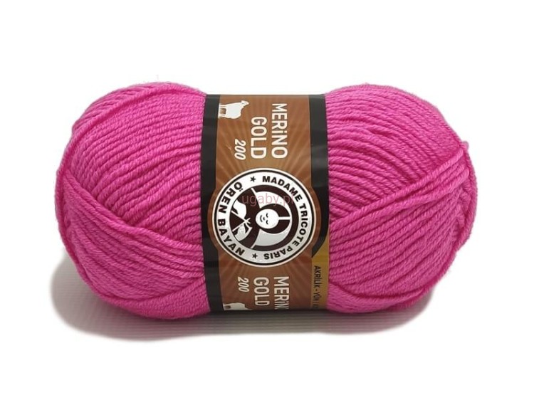 Motek włóczki Madame Tricote Paris Merino Gold 200 w kolorze różowym o numerze 042.