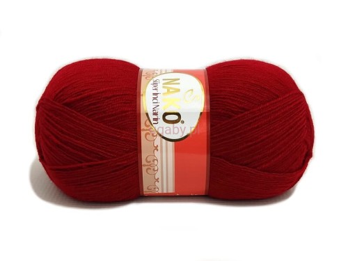 Włóczka Nako Super Inci Narin kolor ciemnoczerwony – cienka przędza wełniana z akrylem w głębokim, nasyconym odcieniu na eleganckie swetry, dostępna w ugaby.pl.