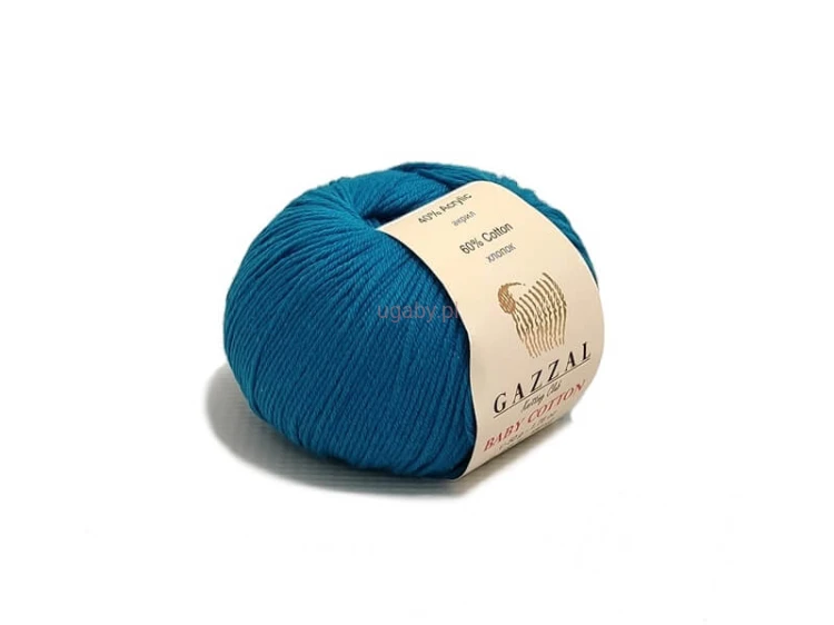 Motek ciemnoturkusowej włóczki Gazzal Baby Cotton nr 3428 o gładkiej strukturze.