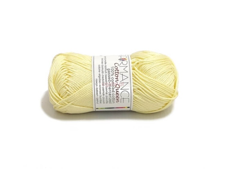 Włóczka Cotton Queen kolor jasny bananowy 0175 – motek pastelowej żółtej bawełny merceryzowanej o sznurkowym splocie.