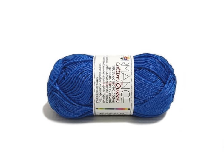 Włóczka Cotton Queen kolor chabrowy 0100 – nasycona niebieska bawełna merceryzowana o sznurkowym splocie.