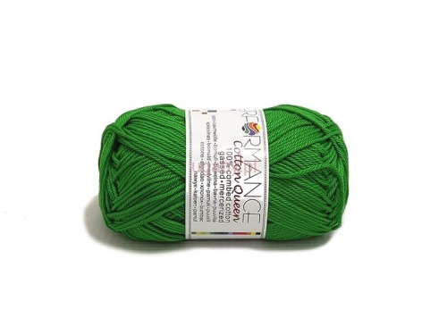Włóczka Cotton Queen kolor zielony 0147 – motek trawiastej zielonej bawełny merceryzowanej o sznurkowym splocie.