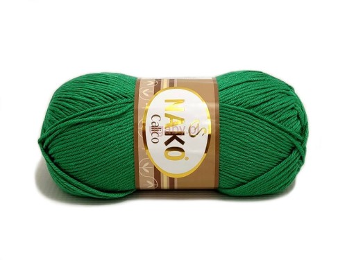 Motek włóczki Nako Calico w głębokim szmaragdowym kolorze o numerze 11219.