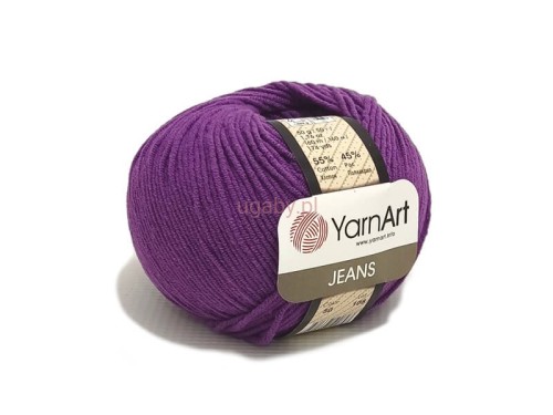 Włóczka YarnArt Jeans 50 kolor fioletowy, puszysty motek bawełniano-akrylowy w odcieniu ciemnego fioletu do zabawek i odzieży.