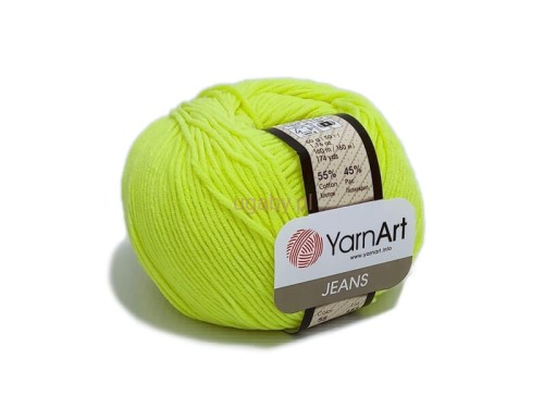 Włóczka YarnArt Jeans 58 w kolorze limonkowym, soczysty zielono-żółty motek bawełniano-akrylowy do szydełkowania owoców i ubrań.