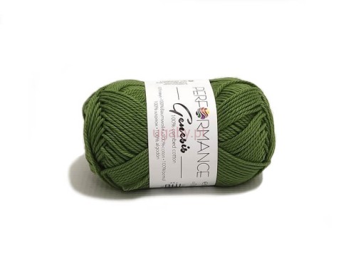 Zielona włóczka Genesis numer 2178 z bawełny czesanej 100%, motek marki Performance do letnich robótek.