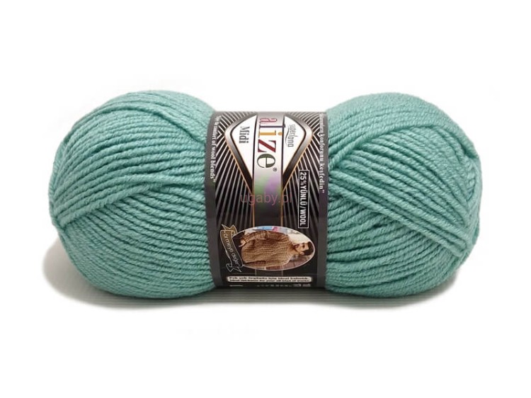 Motek włóczki Alize Superlana Midi w nasyconym turkusowym kolorze Aqua nr 463