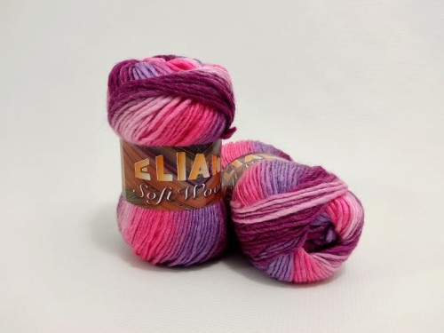 Motek wielokolorowej włóczki Elian Soft Wool w odcieniach różu i fioletu, numer koloru 85836.
