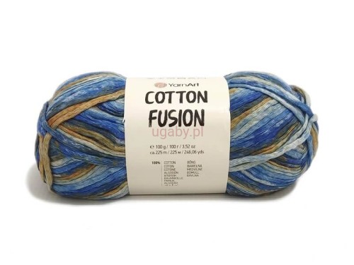 Włóczka Cotton Fusion 3656 – bawełniana tasiemka, melanż kolorów: niebieski, granatowy, brązowy i popielaty.
