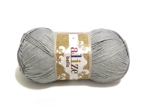 Motek bawełnianej włóczki Alize Bella w popielatym kolorze o numerze 21.