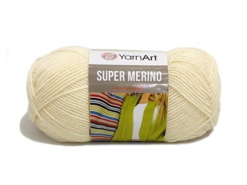 Motek włóczki YarnArt Super Merino nr 256 w kolorze jasnego kremu – miękka przędza wełniana do robótek ręcznych.