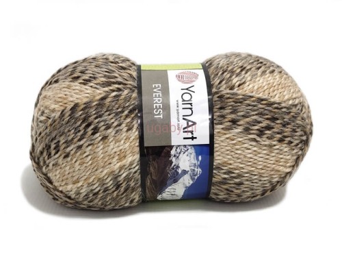 Włóczka YarnArt Everest kolor 7024 Skalisty Zmierzch – melanż szarości, beżu i brązu o wełnianej strukturze.