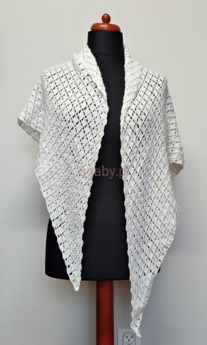 chusta w kolorze śmietankowym