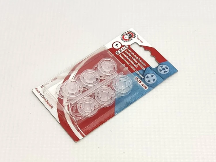 zatrzask plastikowy 15mm