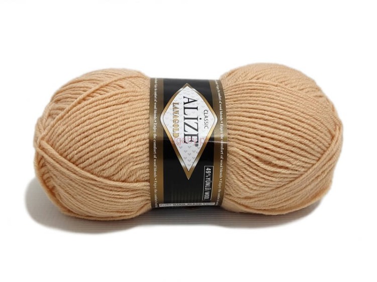 Włóczka Alize Lanagold kolor 680 beżowy, klasyczna mieszanka wełny i akrylu o wyraźnym splocie.