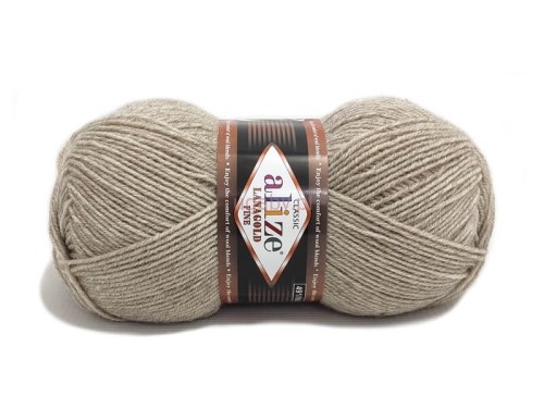 Włóczka Alize Lanagold Fine kolor 152 beżowy, cienka i wydajna mieszanka wełny z akrylem o gładkim splocie.