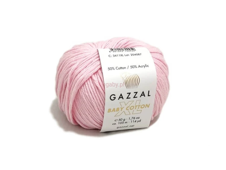 Motek pudroworóżowej włóczki Gazzal Baby Cotton XL numer 3411 o puszystym wyglądzie i matowej niteczce.