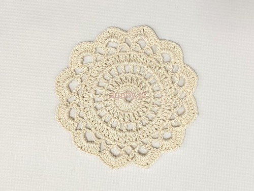 serwetka zrobiona na szydełku