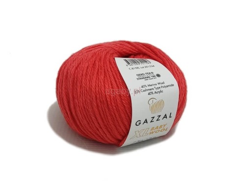 Włóczka Gazzal Baby Wool XL w intensywnym kolorze koralowym numer 819, widoczny motek z etykietą.