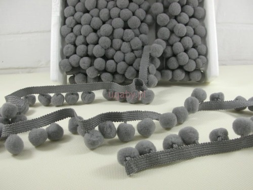 taśma z pomponami kolor szary